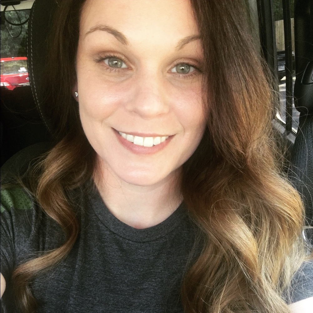 Meet your Posher, Cristina